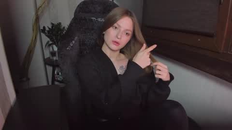 Snapshot of mollydangerous chatting on 04-14-26, 12:38 Taisha online show from 04-14-26, 12:38