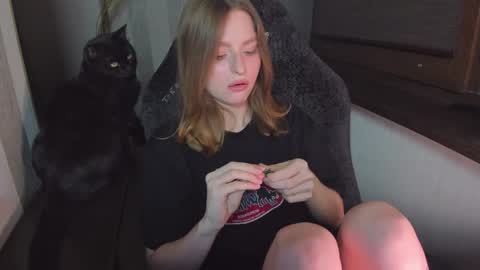 Snapshot of mollydangerous chatting on 04-18-26, 08:53 Taisha online show from 04-18-26, 08:53