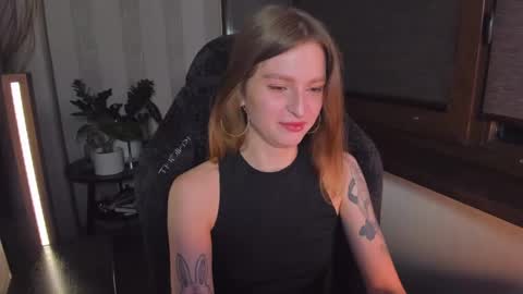 Snapshot of mollydangerous chatting on 04-27-26, 11:03 Taisha online show from 04-27-26, 11:03