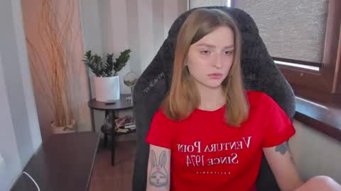 Snapshot of mollydangerous chatting on 05-13-26, 10:45 Taisha online show from 05-13-26, 10:45