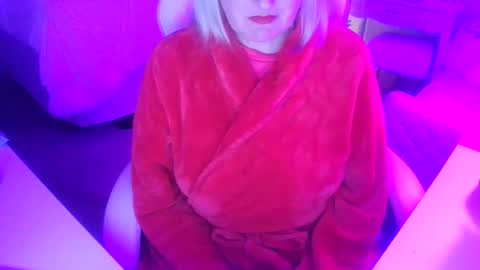 Mommy Julia online show from 05-02-26, 08:41