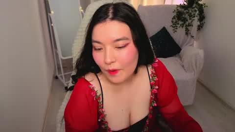 Momo online show from 05-05-26, 10:29