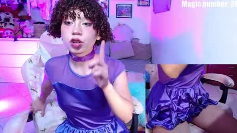 Snapshot of mon_belle chatting on 11-05-25, 04:01 Jessie online show from 11-05-25, 04:01