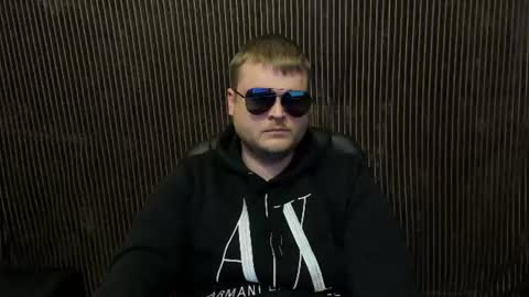 Snapshot of moneycumshot chatting on 07-21-26, 05:59 Alex online show from 07-21-26, 05:59