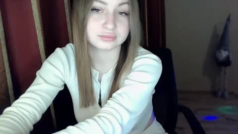 monica_211 online show from 02-07-25, 05:40