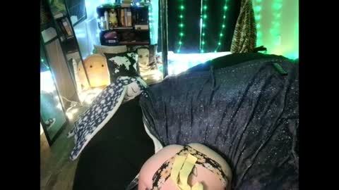 Monica online show from 05-08-26, 08:14