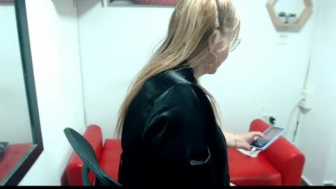 monserrat_diva online show from 05-11-26, 06:27