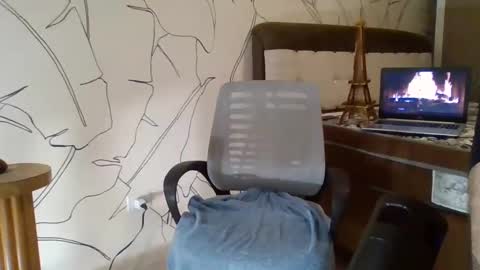 Snapshot of monster_affair chatting on 02-20-25, 01:36 monster_affair online show from 02-20-25, 01:36