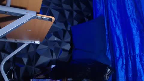 Snapshot of monster_huge_cock chatting on 10-09-25, 02:42 dorian online show from 10-09-25, 02:42