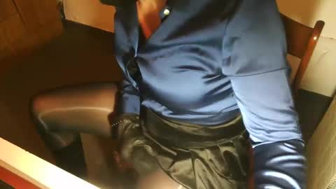 Sabrina online show from 10-24-25, 08:27