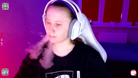 Lola online show from 03-22-26, 04:54