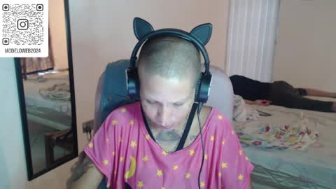 Luna online show from 03-06-25, 03:35