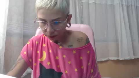 Luna online show from 05-27-26, 02:14
