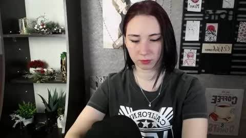 Snapshot of moon_foxy_ chatting on 01-14-26, 03:50 Diana online show from 01-14-26, 03:50