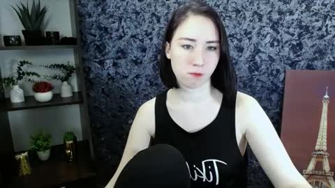 Snapshot of moon_foxy_ chatting on 02-08-26, 02:31 Diana online show from 02-08-26, 02:31
