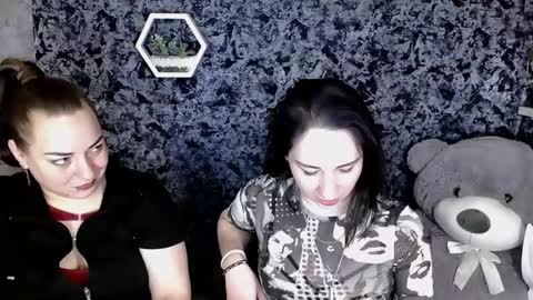 Snapshot of moon_foxy_ chatting on 02-17-26, 02:13 Diana online show from 02-17-26, 02:13