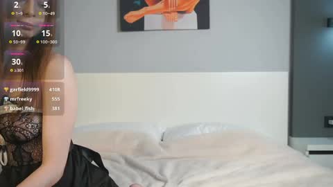 Snapshot of moon_night_anna chatting on 05-23-26, 01:44 Anna Trass online show from 05-23-26, 01:44