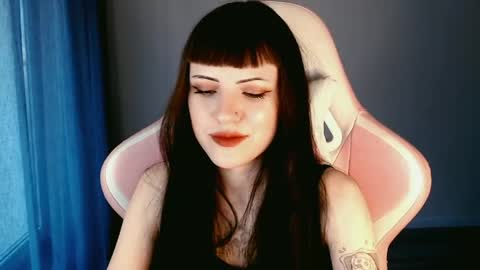  sophie  online show from 05-06-26, 05:29