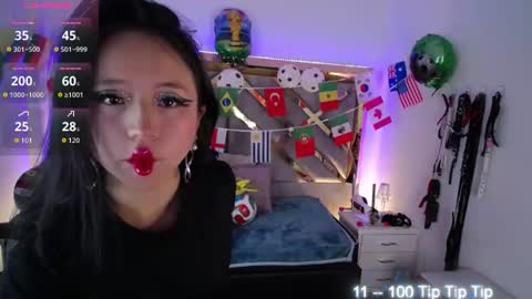 Snapshot of moon_water__ chatting on 06-22-26, 10:34 Moon Water online show from 06-22-26, 10:34