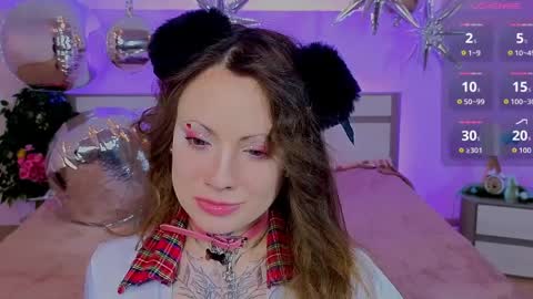 Erica online show from 04-04-26, 11:29