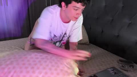 Clove online show from 02-19-25, 06:00