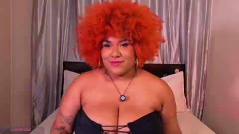 Snapshot of moradaniels chatting on 06-25-26, 06:18 online show from 06-25-26, 06:18