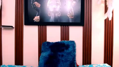 alexia online show from 05-31-26, 07:04