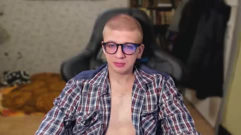 Snapshot of mortywithlove chatting on 03-04-26, 11:22 Morty online show from 03-04-26, 11:22