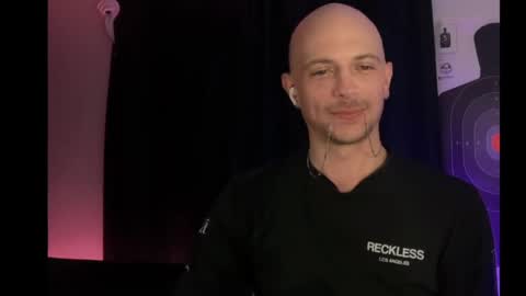 Snapshot of mount_vesuvius chatting on 04-12-26, 01:05 mount_vesuvius online show from 04-12-26, 01:05