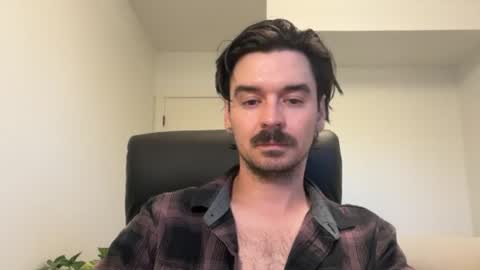 Snapshot of moustachematt chatting on 06-20-26, 03:42 moustachematt online show from 06-20-26, 03:42