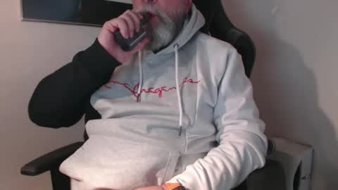 Snapshot of mr_boombastic2021 chatting on 11-27-25, 10:17 mr_boombastic2021 online show from 11-27-25, 10:17