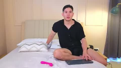 Danny  Aleja online show from 05-11-26, 07:33