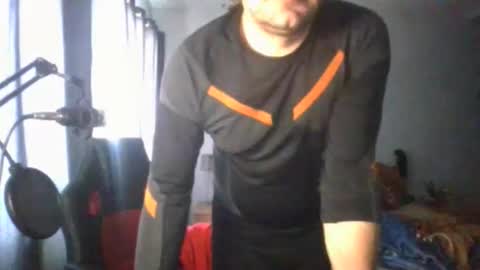 mr_i_ online show from 03-22-26, 07:34