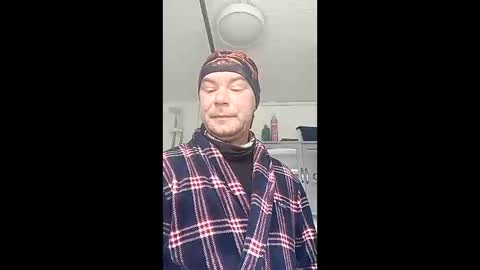 mr_i_ online show from 04-10-26, 08:41