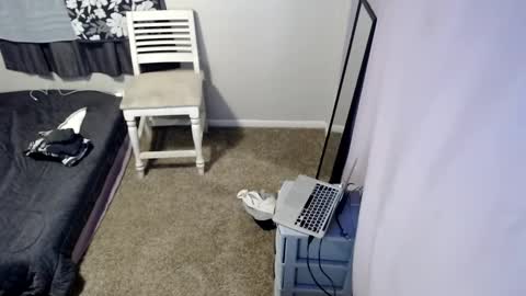 whateveryouwant online show from 12-07-24, 01:29