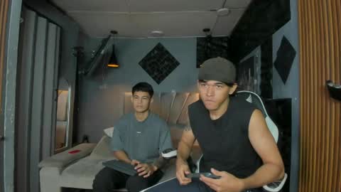 mr_mois online show from 04-24-26, 09:06