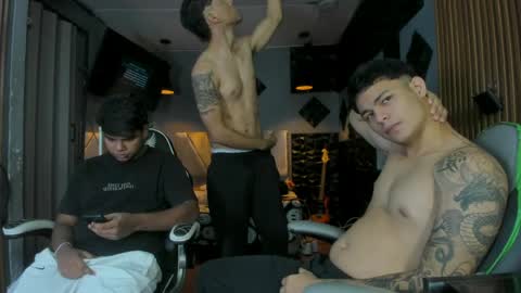 Snapshot of mr_mois chatting on 05-21-26, 05:58 mr_mois online show from 05-21-26, 05:58