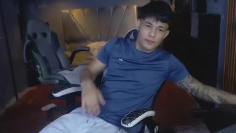 Snapshot of mr_mois chatting on 06-29-26, 03:13 mr_mois online show from 06-29-26, 03:13