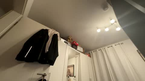 Snapshot of mr_niceguy100 chatting on 09-28-25, 10:59 mr_niceguy100 online show from 09-28-25, 10:59