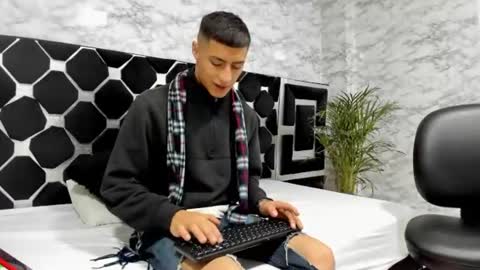 Mr Porn  online show from 08-04-26, 02:41