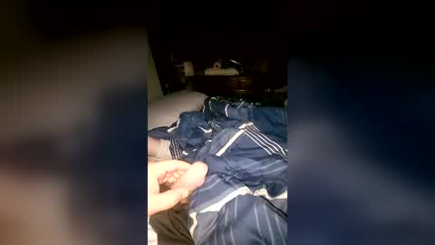 Snapshot of mr_white_420 chatting on 07-12-26, 04:53 mr_white_420 online show from 07-12-26, 04:53