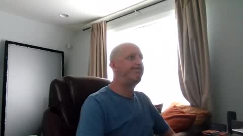 MrMcCray online show from 06-26-26, 06:12
