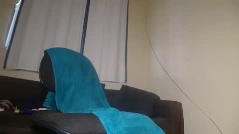 Snapshot of mrbrown_strong chatting on 05-15-26, 03:19 mr brown online show from 05-15-26, 03:19