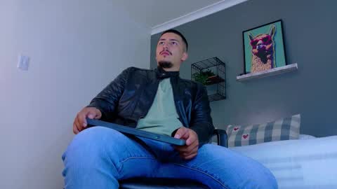 Mr Fox online show from 03-06-26, 11:39