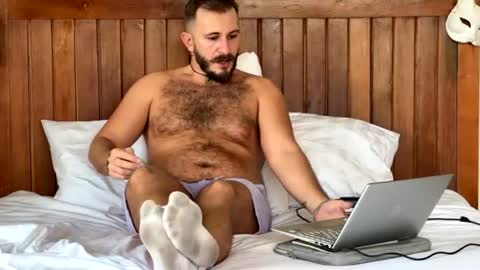 Snapshot of mrmaxiy chatting on 07-19-26, 05:22 Max online show from 07-19-26, 05:22