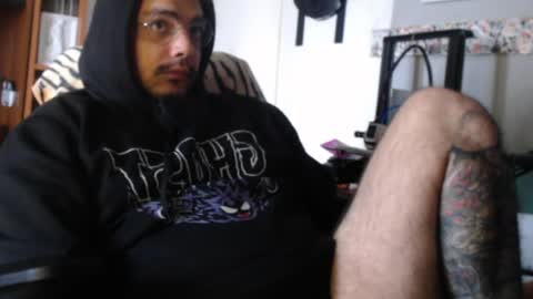 Snapshot of mrn0ice chatting on 05-15-26, 01:29 MR NO ICE online show from 05-15-26, 01:29
