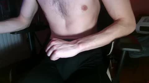 Snapshot of mrrogu3 chatting on 02-25-26, 09:57 MrRogue online show from 02-25-26, 09:57