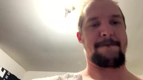 Snapshot of mrsissy812575 chatting on 03-19-26, 10:14 mrsissy812575 online show from 03-19-26, 10:14