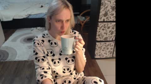 Sasha online show from 06-03-26, 01:52
