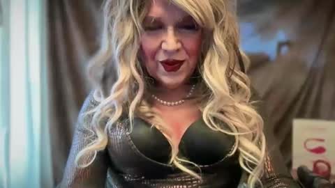 Snapshot of mskarentoy chatting on 01-31-26, 09:35 mskarentoy online show from 01-31-26, 09:35